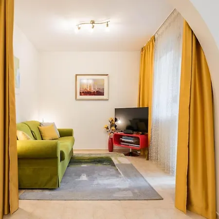 Calm Space In Center Appartamento