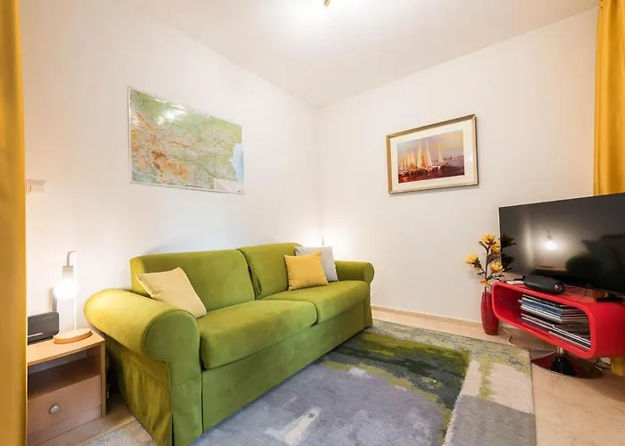 Calm Space In Center Apartment *